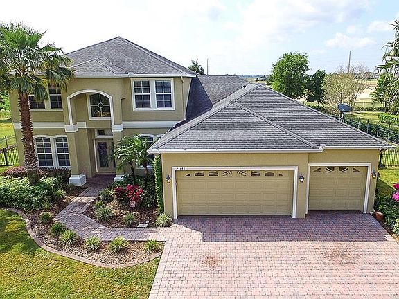 3rd image of 23448 Valderama Ln