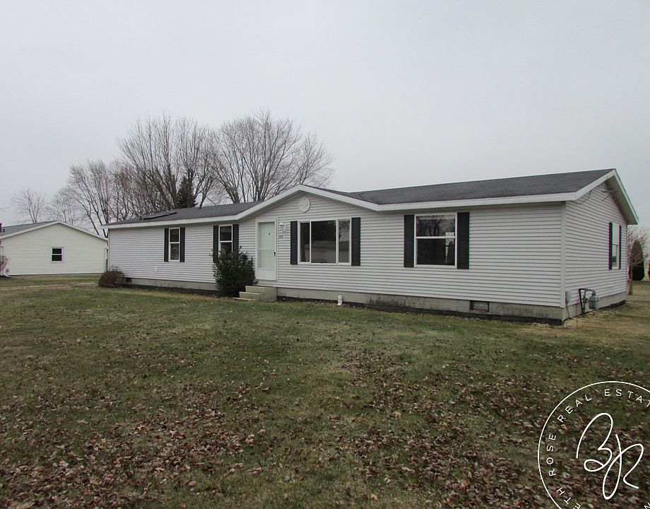 1st image of 760 E Main Street