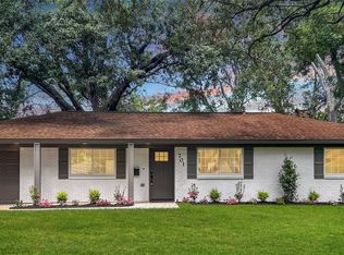 701 Cannan Dr, Angleton, TX 77515