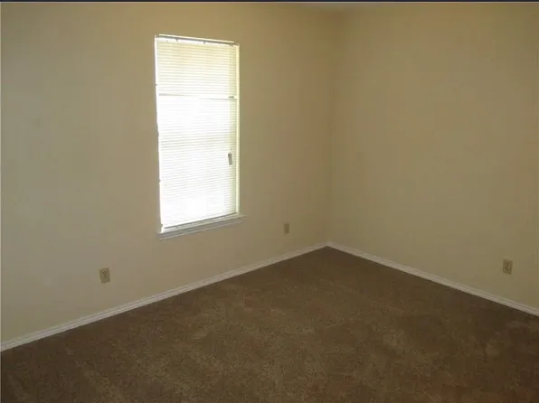 7401 Kingswood Cir, Fort Worth, TX 76133