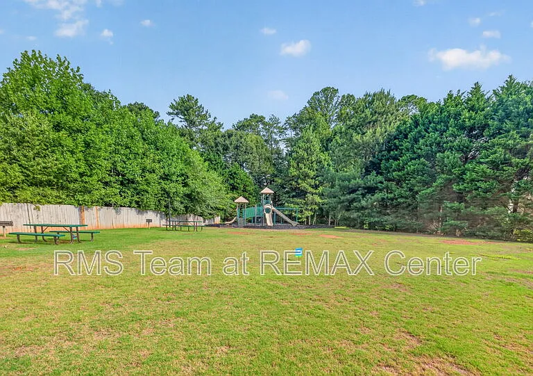 4379 Annlette Dr NW — Photo 41