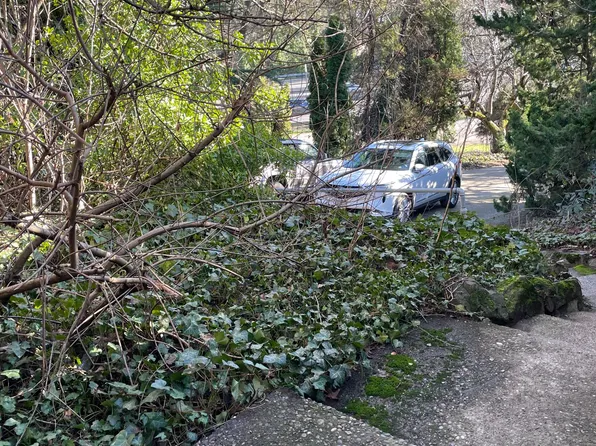 Vista Manor, 1430 SW Moss St #4, Portland, OR 97219