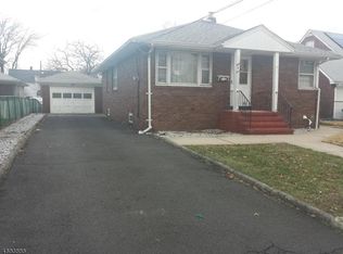 105 Coolidge St, Linden, NJ 07036