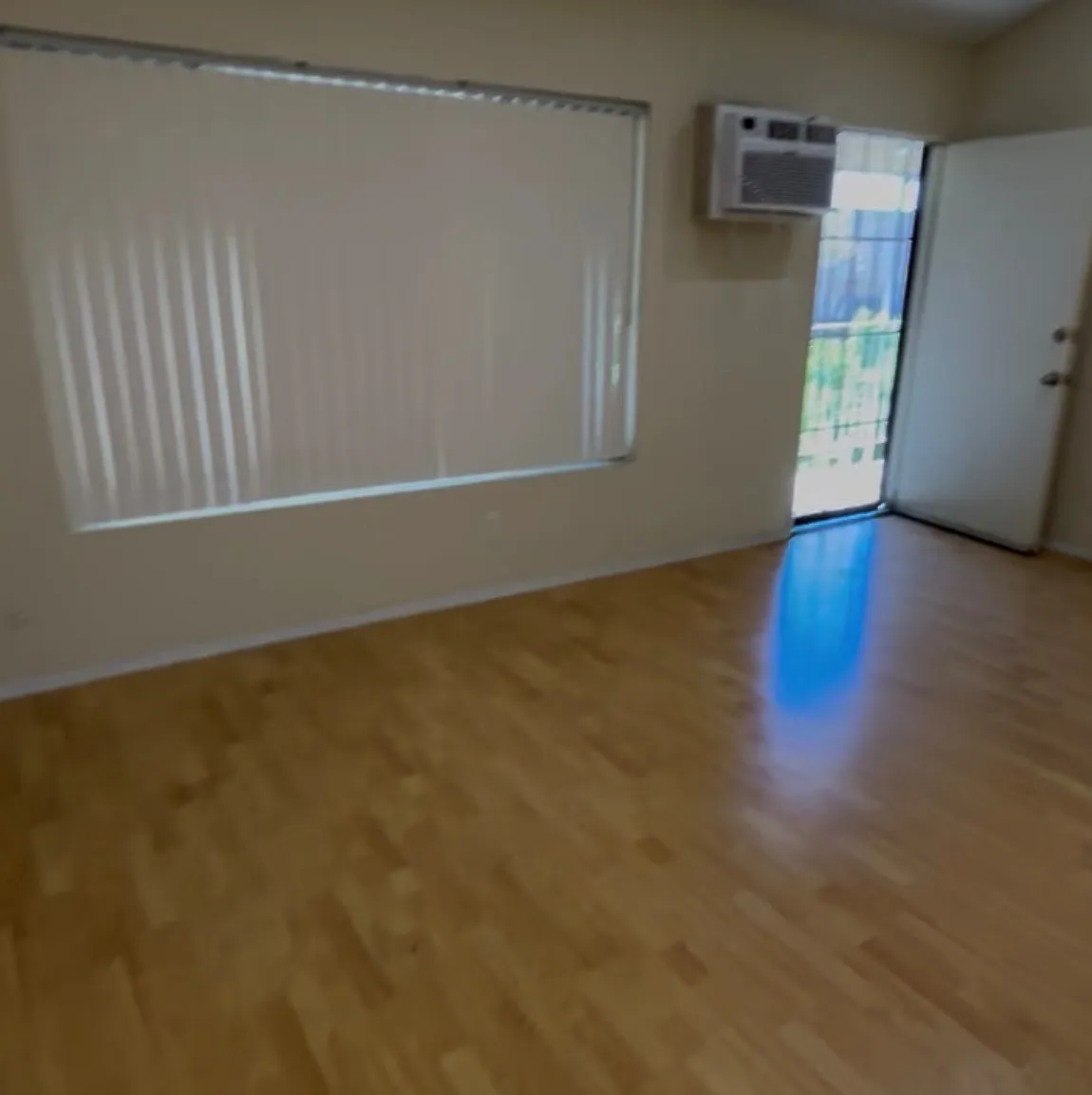 1 bed, 450 sqft, $1,750 — Photo 4