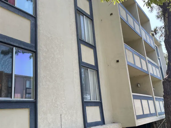 955 Shorepoint Ct APT 220, Alameda, CA 94501