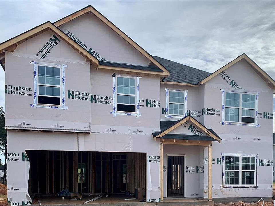 2nd image of 302 Waxmyrtle Way