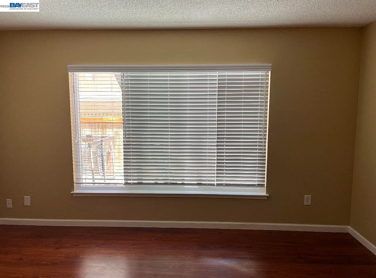 Studio, 540 sqft, $2,600 — Photo 2