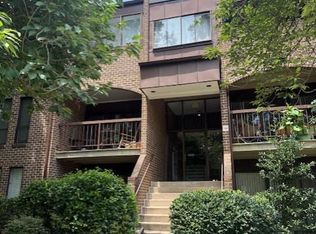 11260 Chestnut Grove Sq APT 338, Reston, VA 20190
