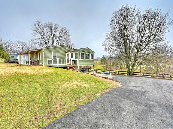 2nd image of 4448 Oliver Rd