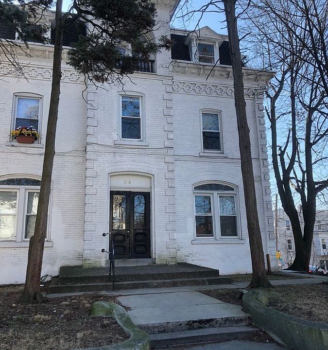 1st image of 105 S 12th St