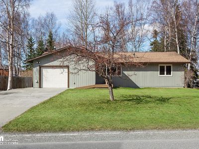 10428 Chain Of Rock St, Eagle River, AK, 99577