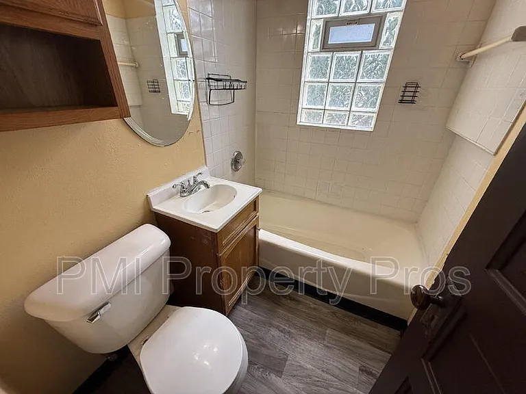 2441 N Dr William Finlayson St — Photo 6