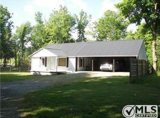 105 Hooterville Rd, Dover, TN 37058