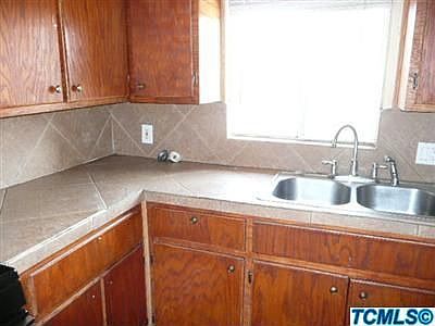 2nd image of 1135 N Linnell Ave