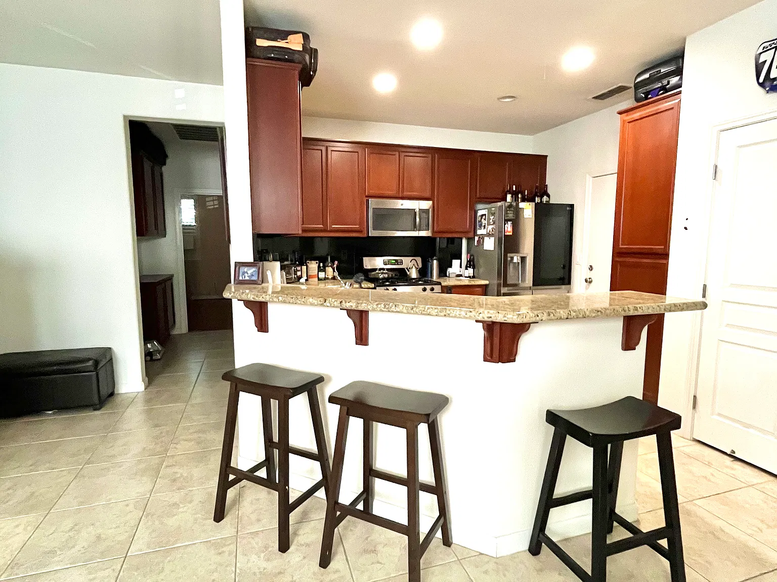 2 bed, 1200 sqft, $2,700 — Photo 1