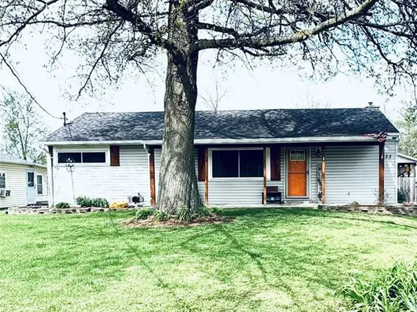 733 Lake Dr, Herculaneum, MO 63048