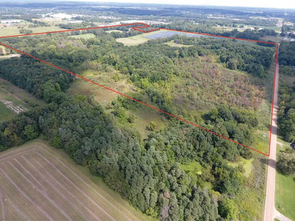 3250 Bean Rd, Jonesville, MI 49250