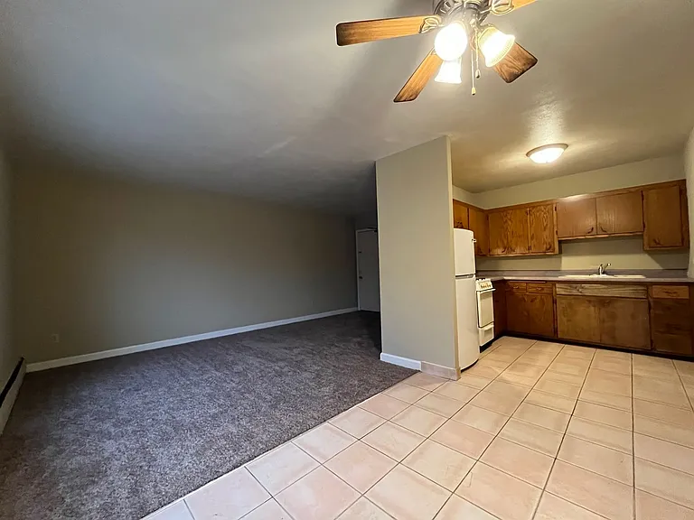 224 Bates Ave — Photo 5