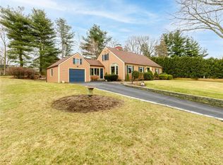 174 Meshanticut Valley Pkwy, Cranston, RI 02920