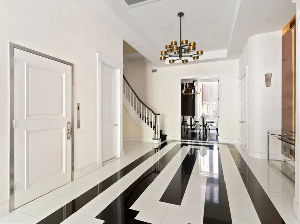 18 East 62nd Street image 7 of 21