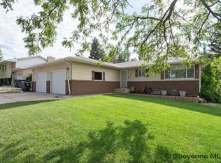 726 Carmon Cir, Cheyenne, WY 82001