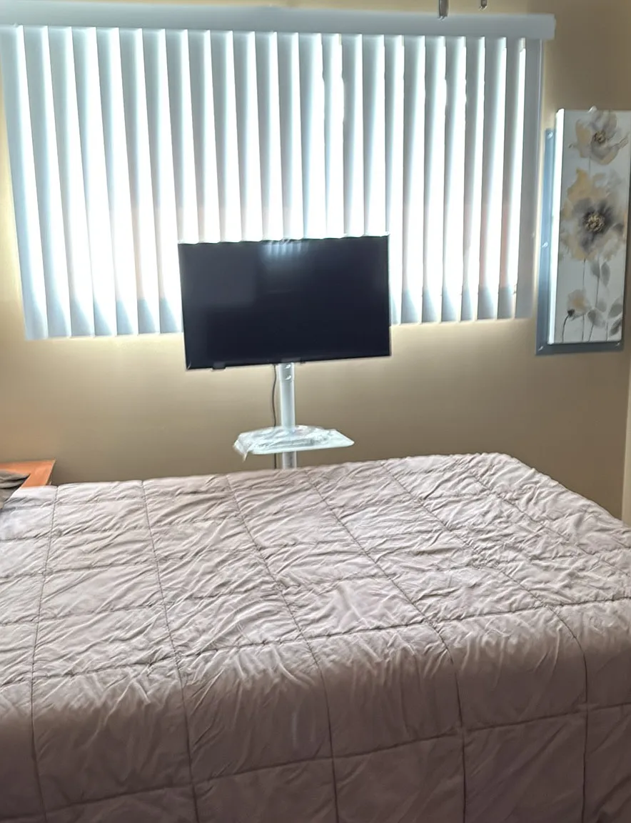 3 bed, 1520 sqft, $900 — Photo 2