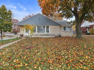 3176 N 92nd St, Milwaukee, WI 53222