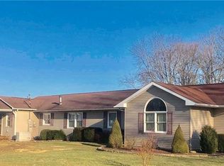 3 Denvue Dr, New Castle, PA 16101