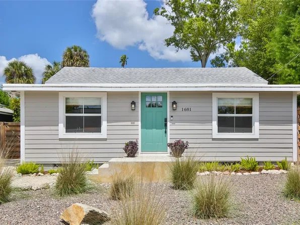 1681 8th St, Sarasota, FL 34236
