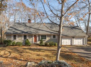 87 Horseshoe Rd, Guilford, CT 06437