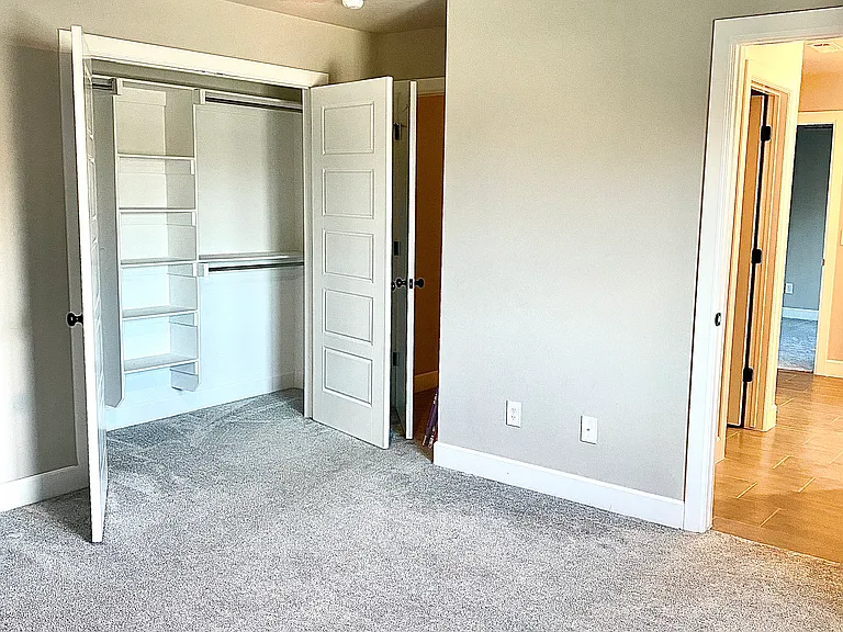 Upstairs Bedroom 2