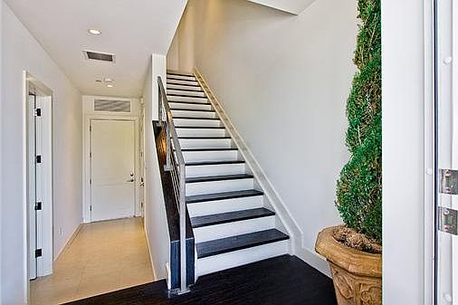 2nd image of 169 SE 1st Ave #Townhouse A