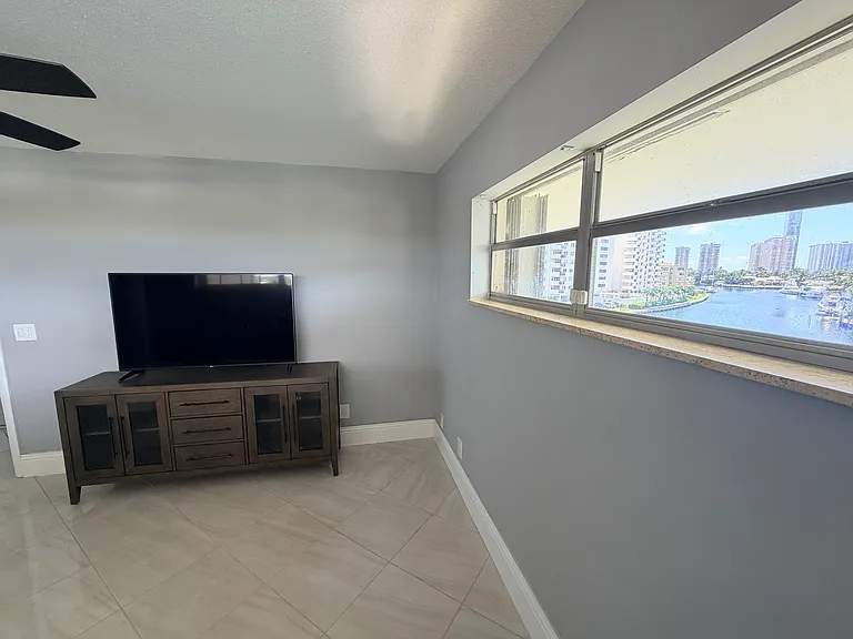 440 Paradise Isle Blvd #409 — Photo 18