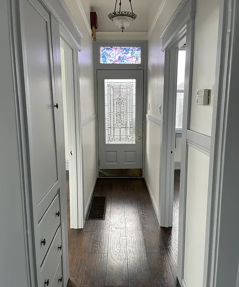 Entry way
