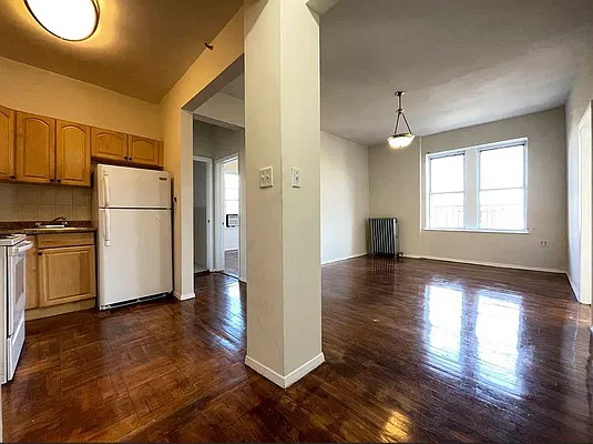 Rented by Premier Metro Realty Corp | media 1