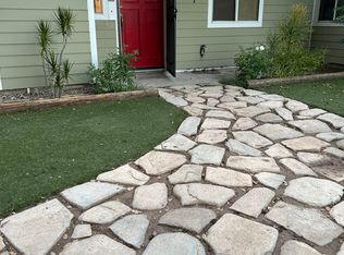 127 N Pueblo Ave, Ojai, CA 93023