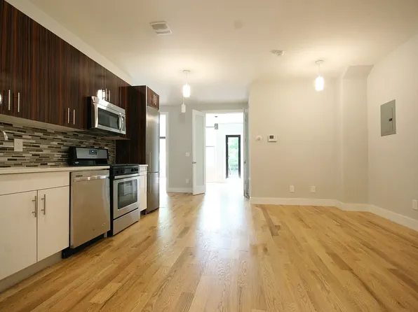 1048 Putnam Avenue image 1 of 5