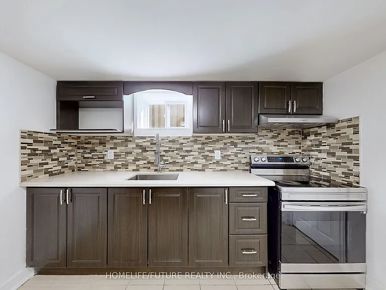 43 Densgrove Rd #BASEMENT — Photo 11