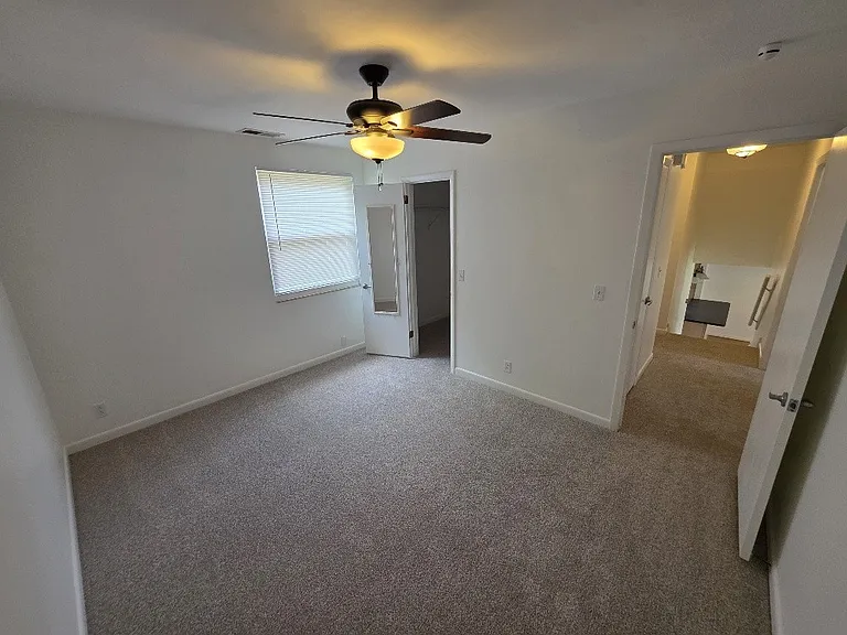 135 Grenadier Dr — Photo 16