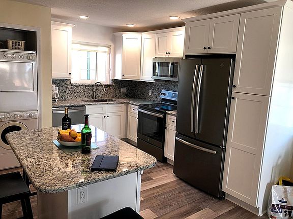 4th image of 601 Ocean Marina Dr