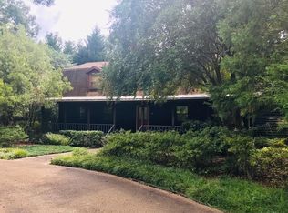 36 Woodland Farm Rd, Natchez, MS 39120