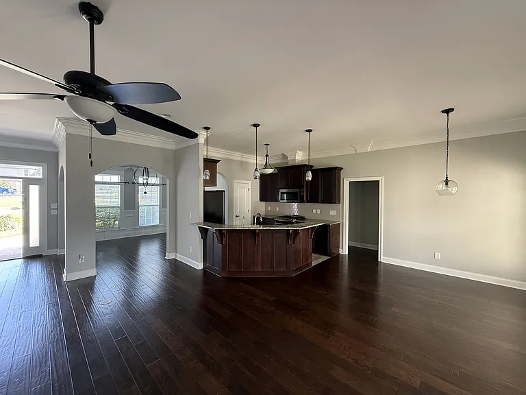 219 Woodgrove Dr — Photo 9