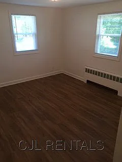 27 Evergreen Ave — Photo 6