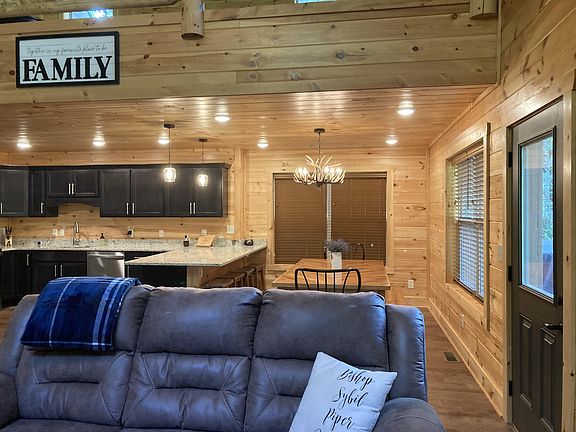 4th image of 2809 Barefoot Pass Way