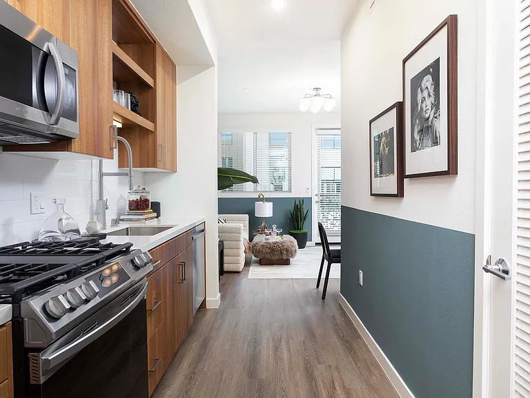 Alexan Noho West — Photo 20