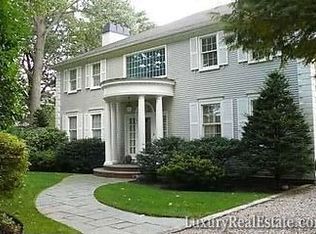 10 Eulow St, Swampscott, MA 01907