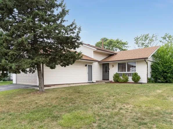 4034 Indian Hill Dr, Country Club Hills, IL 60478