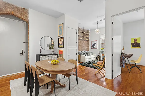 Rented by Compass | media 30