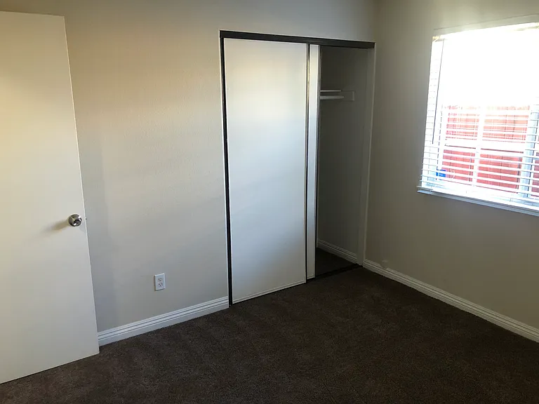 44138 Kirkland Ave — Photo 28