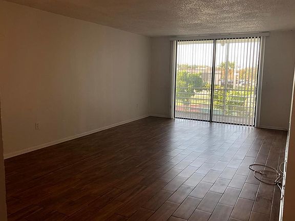 3rd image of 1800 SW 81st Avenue #1304